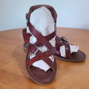 Barely Worn- AMERICAN EAGLE - Cute  Strappy Sandals, Western Buckles- Size 10